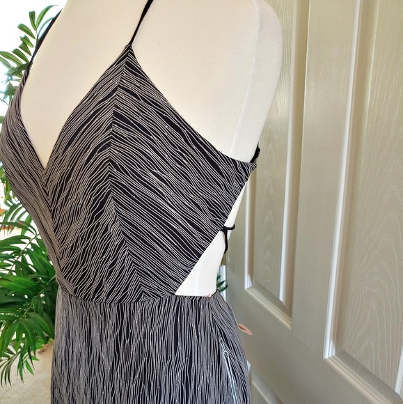 SOLD! Forever 21 Lace Up Back Maxi Dress - Picture 5 of 8